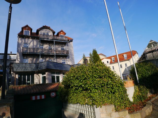 hochwertige und sehr schöne  3-Zimmerwohnung in der Innenstadt von Ilmenau mit großem sonnigen Balkon